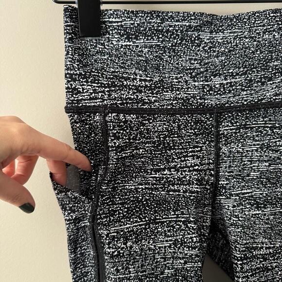 LULULEMON RUN INSPIRE CROP LUXTREME LEGGINGS SIZE 4 - Picture 7 of 9
